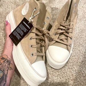 SOLD Taupe converse all star platform leather suede size 9 nwt